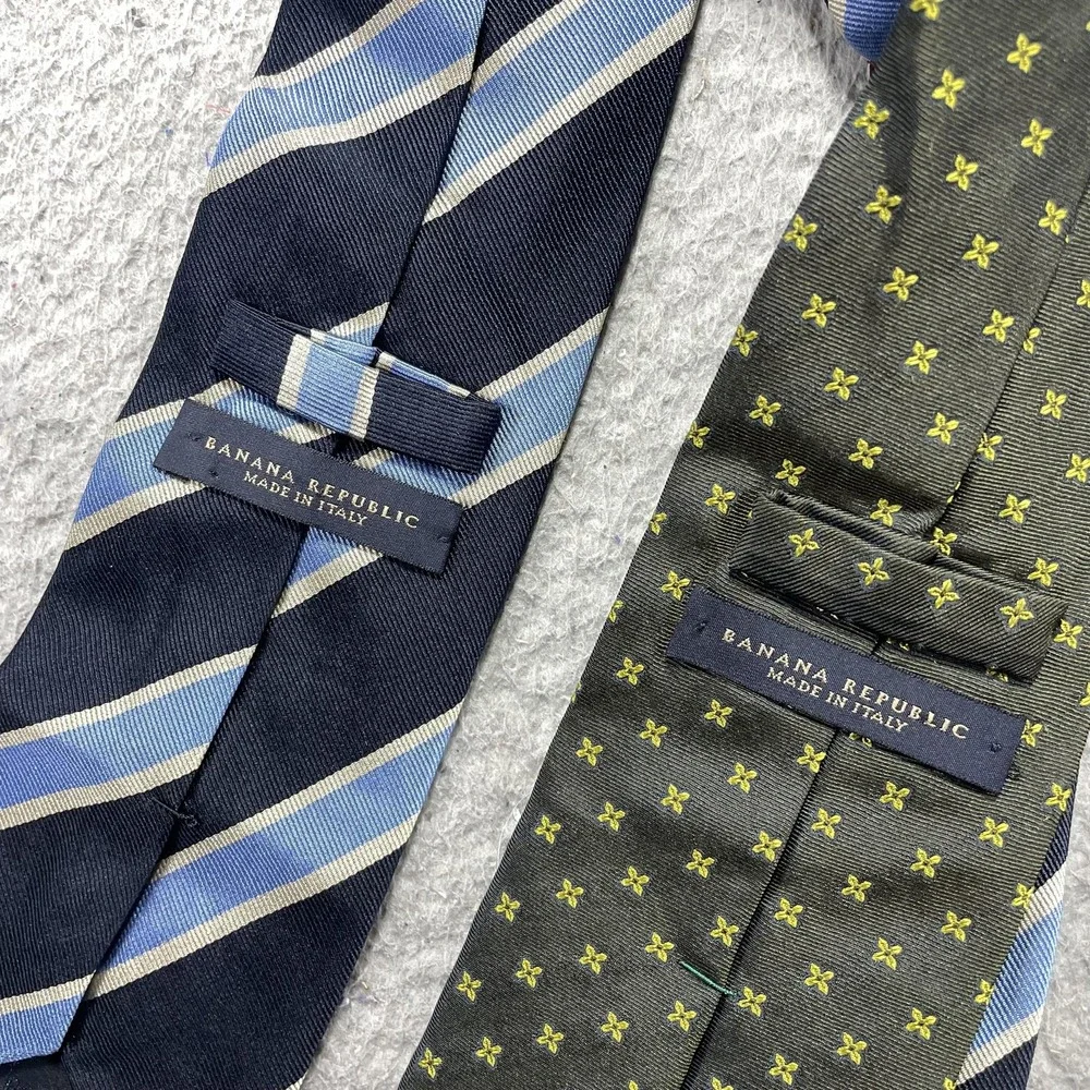 Banana Republic brand banana
